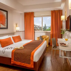 grand-hotel-fleming.it-romehotels.com/