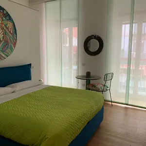 Bed & Breakfast Dimora Megaride, Naples